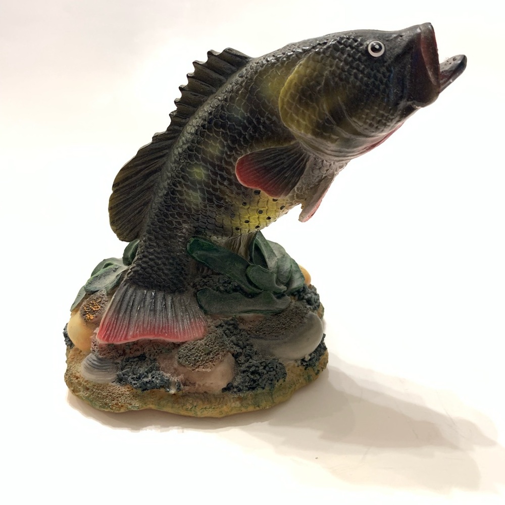 Fish Statue - Picture 8 of 10